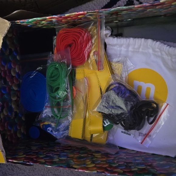 M&M Adidas Mens shoes - Picture 6 of 6